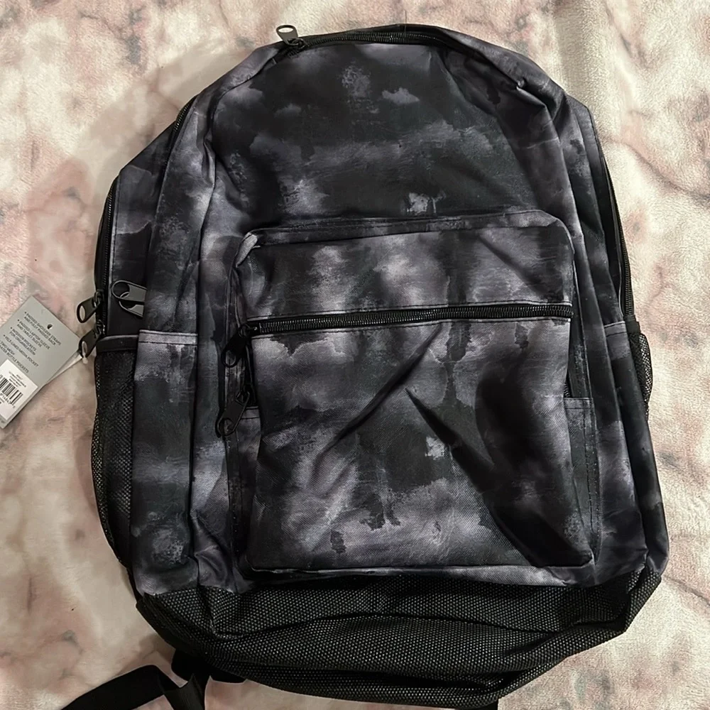 Backpack - Picture 2 of 13